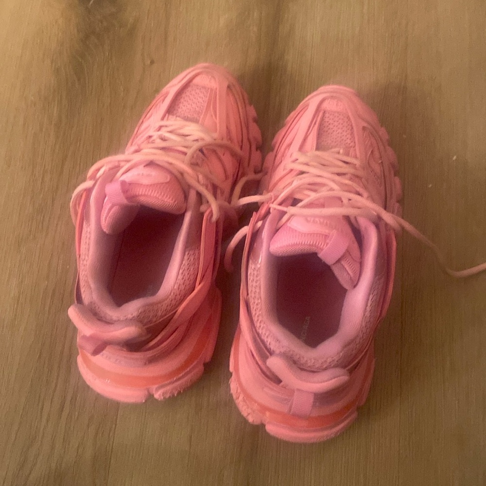 Pink balenciaga tracks
